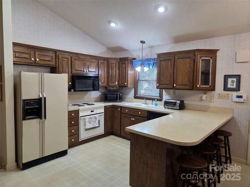 2689 Saddlewood Circle, Concord, NC 28027.  MLS# CAR4288217, YatesRealty ID 31835. 