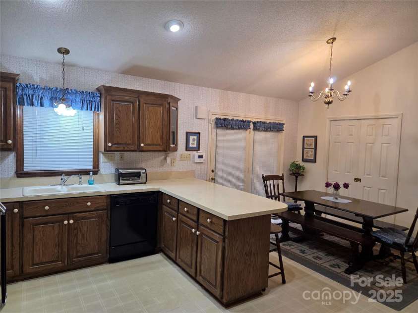 2689 Saddlewood Circle, Concord, NC 28027.  MLS# CAR4288217, YatesRealty ID 31835. 