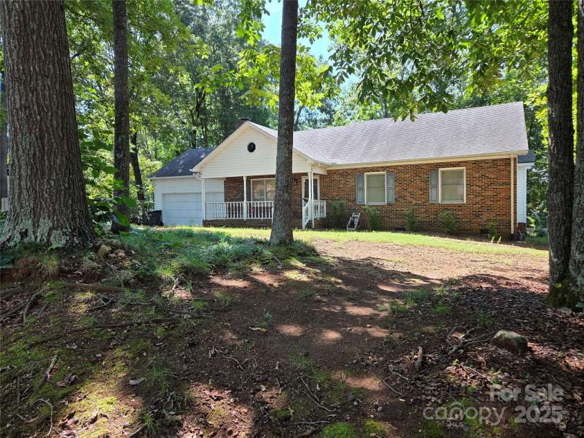 2689 Saddlewood Circle, Concord, NC 28027.  MLS# CAR4288217, YatesRealty ID 31835. 