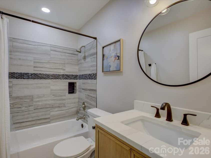 3423 Sudbury Road, Charlotte, NC 28205.  MLS# CAR4391710, YatesRealty ID 31835. 
