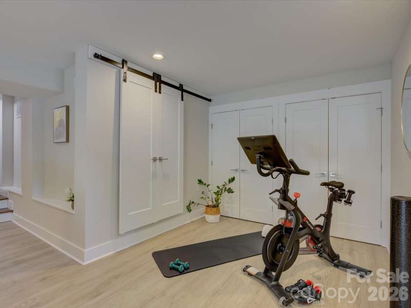 3423 Sudbury Road, Charlotte, NC 28205.  MLS# CAR4391710, YatesRealty ID 31835. 