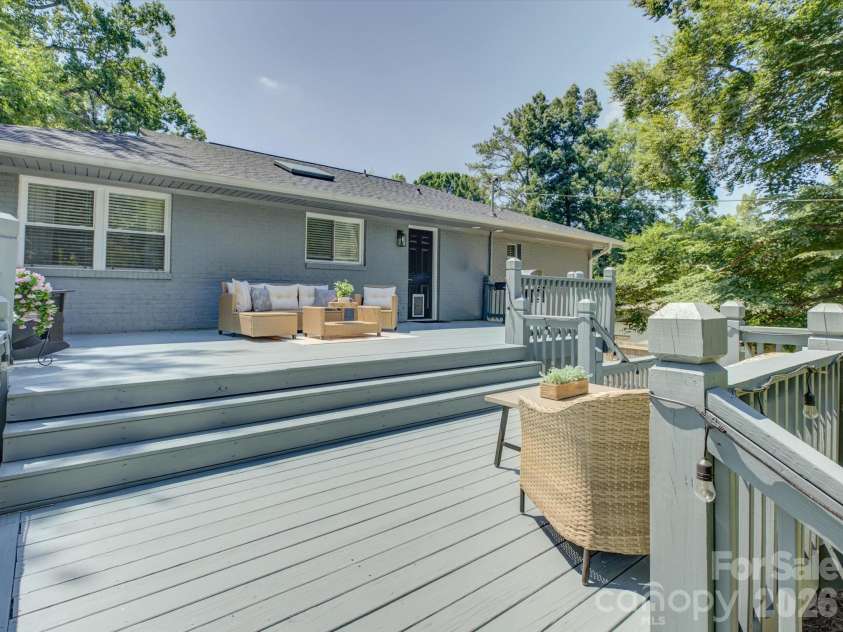 3423 Sudbury Road, Charlotte, NC 28205.  MLS# CAR4391710, YatesRealty ID 31835. 