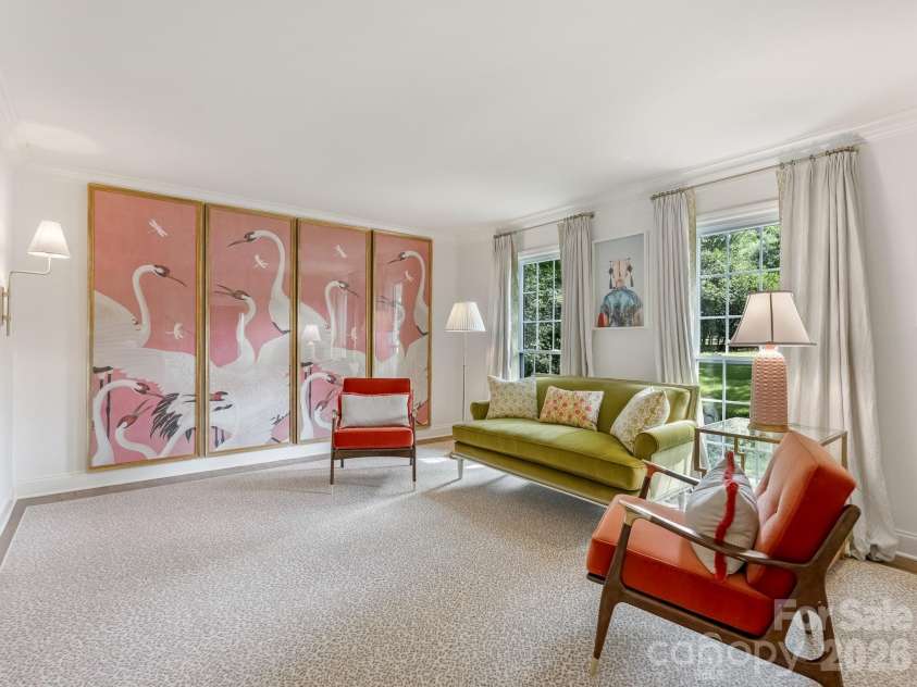 2901 Valencia Terrace, Charlotte, NC 28211.  MLS# CAR4394269, YatesRealty ID 31836. 