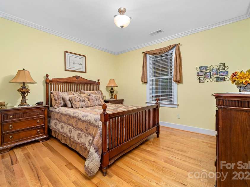 560 Blue Sky Drive, Dallas, NC 28034.  MLS# CAR4262735, YatesRealty ID 31836. Charming and Cozy Bedroom.