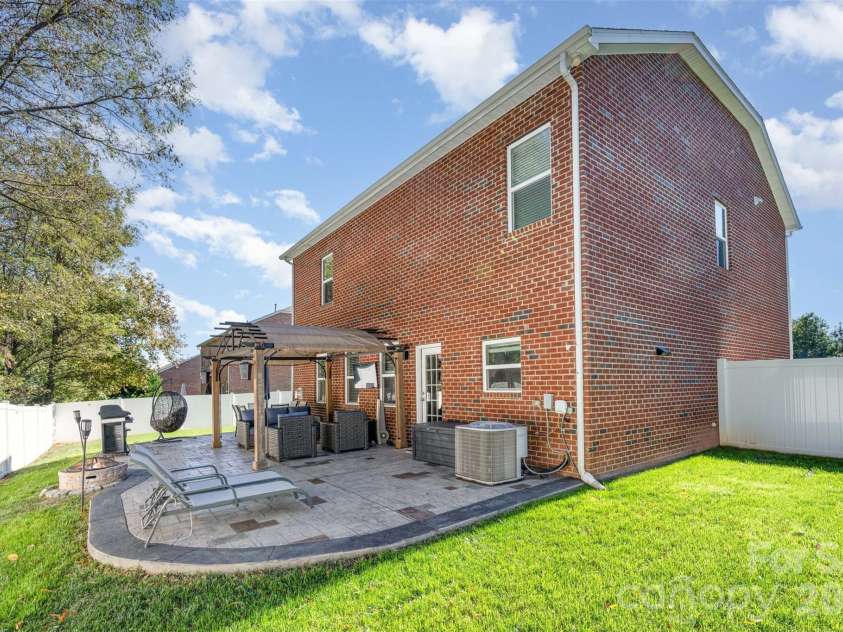 1655 Durant Drive, Rock Hill, SC 29732.  MLS# CAR4314632, YatesRealty ID 31837. Backyard