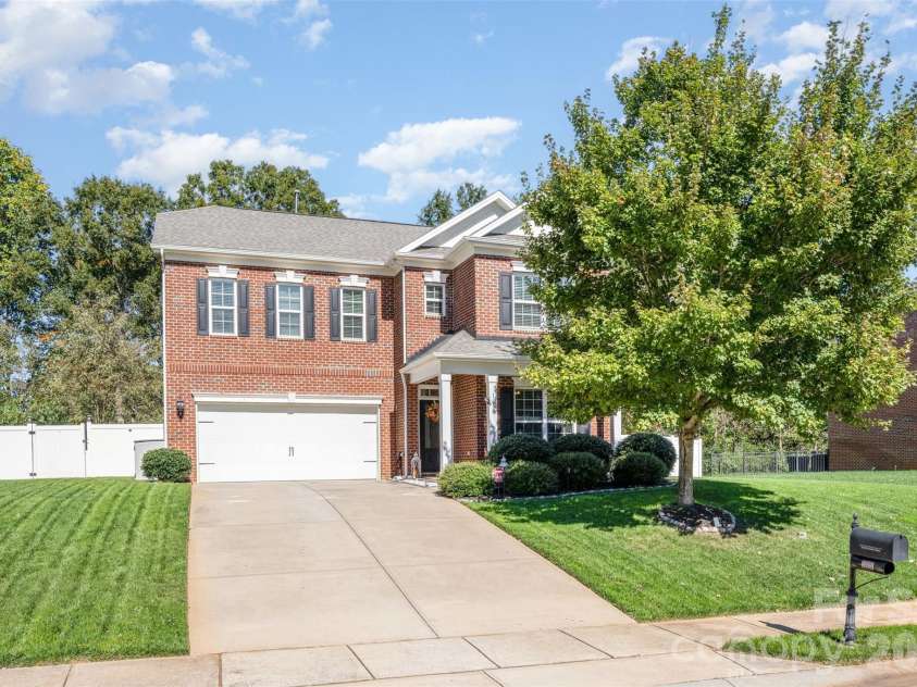 1655 Durant Drive, Rock Hill, SC 29732.  MLS# CAR4314632, YatesRealty ID 31837. Front - Full Brick, fenced backyard