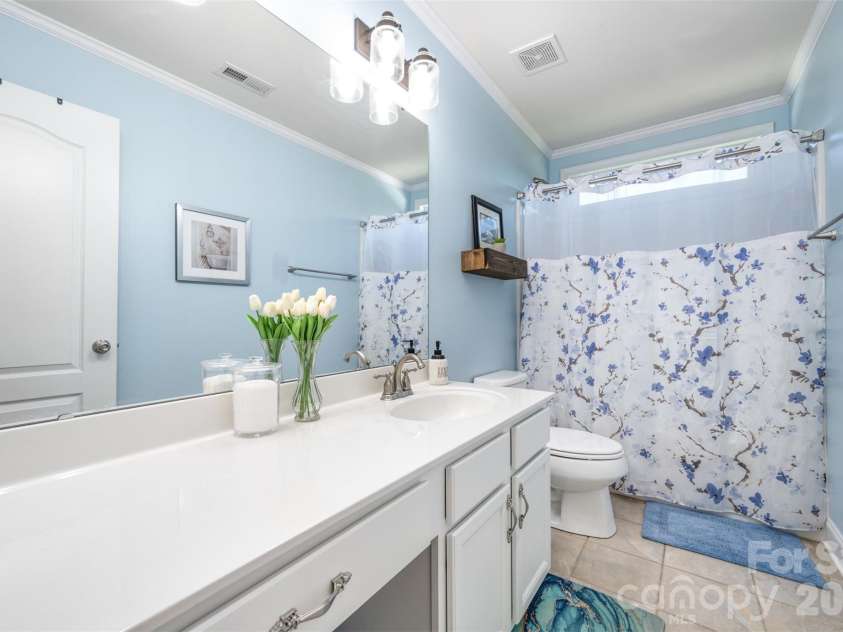 1655 Durant Drive, Rock Hill, SC 29732.  MLS# CAR4314632, YatesRealty ID 31837. Full Bathroom - Second Floor