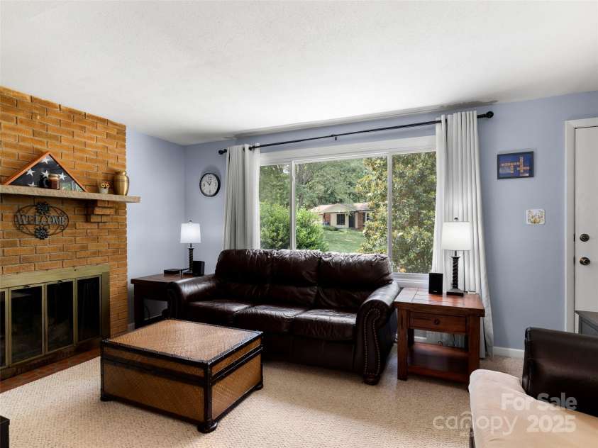 7 Morgan Boulevard, Arden, NC 28704.  MLS# CAR4279442, YatesRealty ID 31837. 