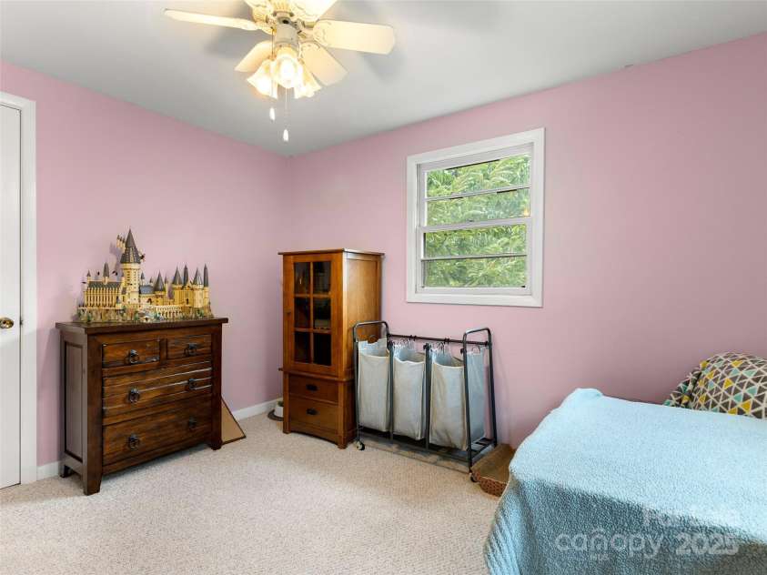 7 Morgan Boulevard, Arden, NC 28704.  MLS# CAR4279442, YatesRealty ID 31837. 