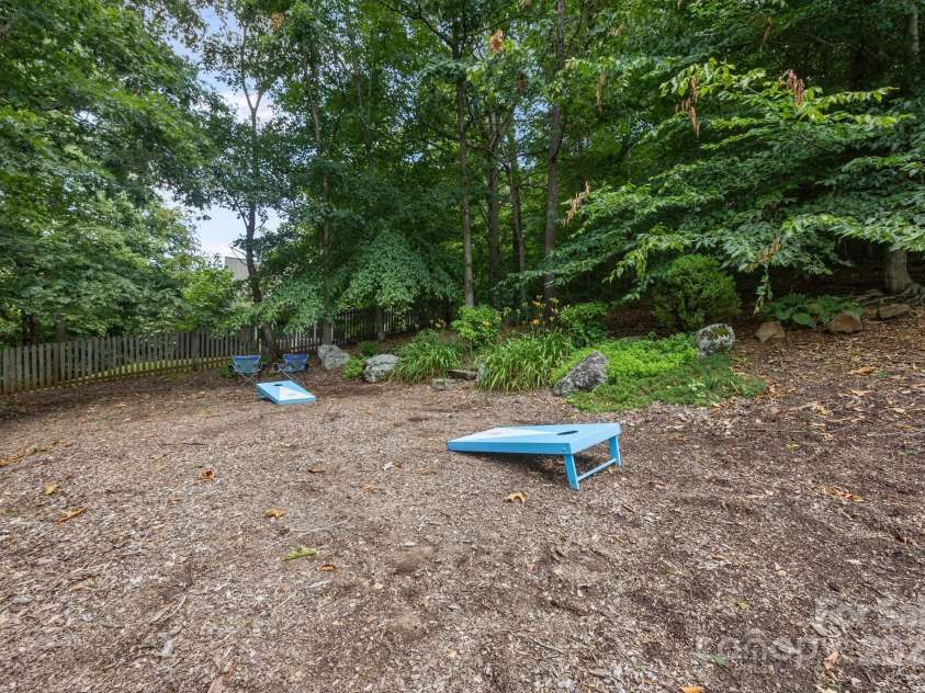 12 Rice Branch Road, Asheville, NC 28804.  MLS# CAR4277334, YatesRealty ID 31839. 