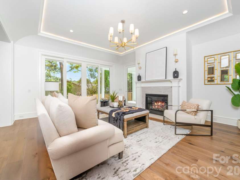 222 Walnut Street, Davidson, NC 28036.  MLS# CAR4370424, YatesRealty ID 31839. 