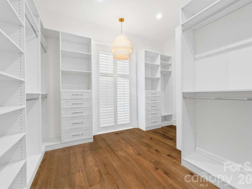 222 Walnut Street, Davidson, NC 28036.  MLS# CAR4370424, YatesRealty ID 31839. 