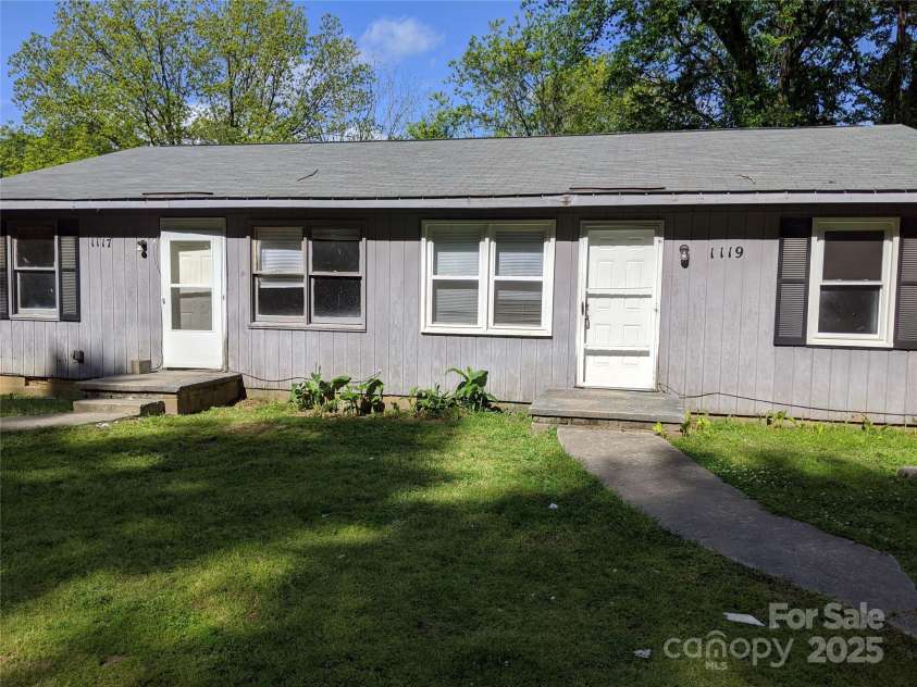 1119 Grady Street, Salisbury, NC 28144.  MLS# CAR4214696, YatesRealty ID 3184. 