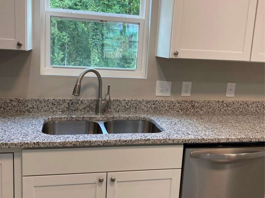 318 Davis Park Road, Gastonia, NC 28052.  MLS# CAR4287400, YatesRealty ID 3184. 