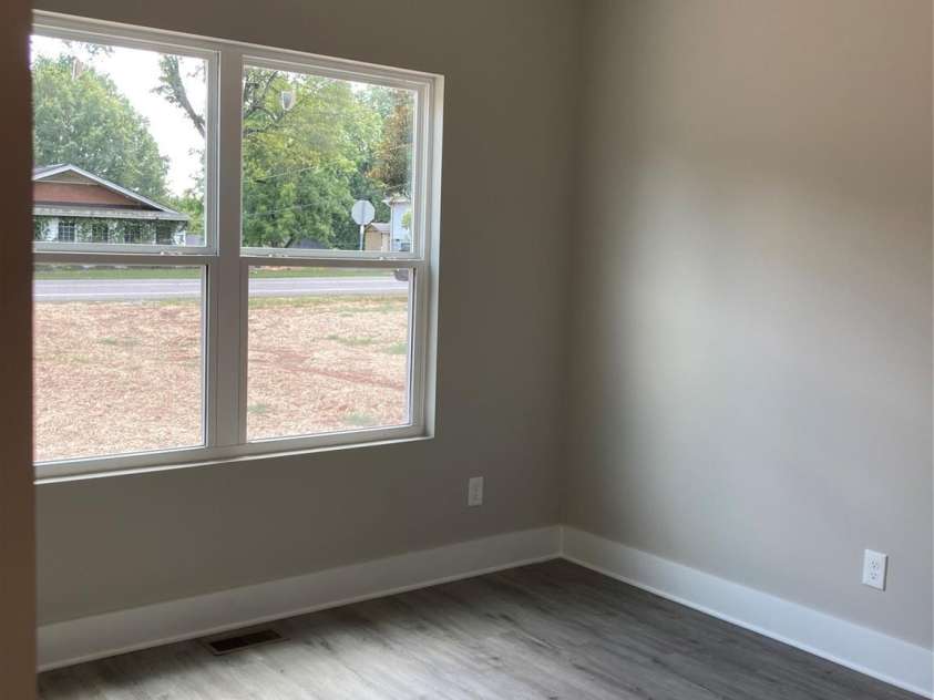 318 Davis Park Road, Gastonia, NC 28052.  MLS# CAR4287400, YatesRealty ID 3184. 