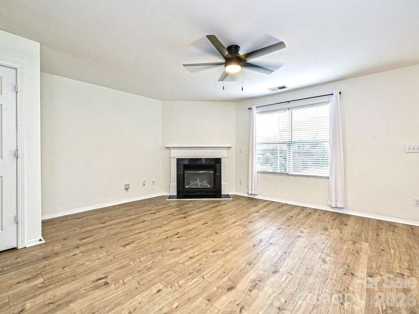 8712 Westhope Street, Charlotte, NC 28216.  MLS# CAR4352086, YatesRealty ID 3184. 