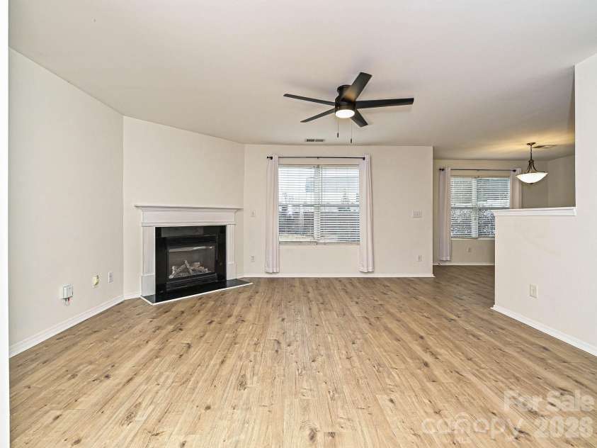 8712 Westhope Street, Charlotte, NC 28216.  MLS# CAR4352086, YatesRealty ID 3184. 