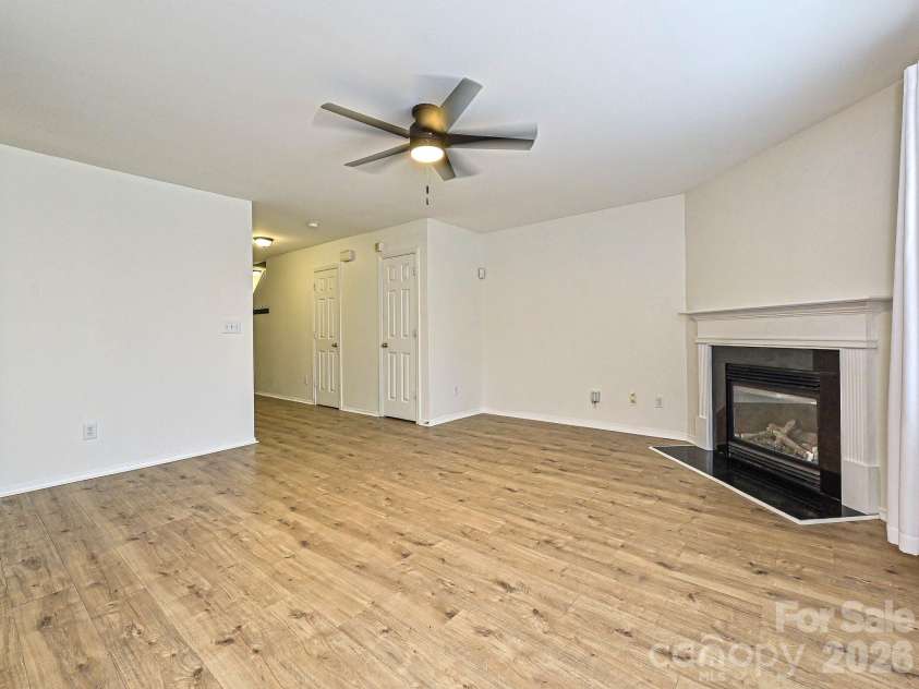8712 Westhope Street, Charlotte, NC 28216.  MLS# CAR4352086, YatesRealty ID 3184. 
