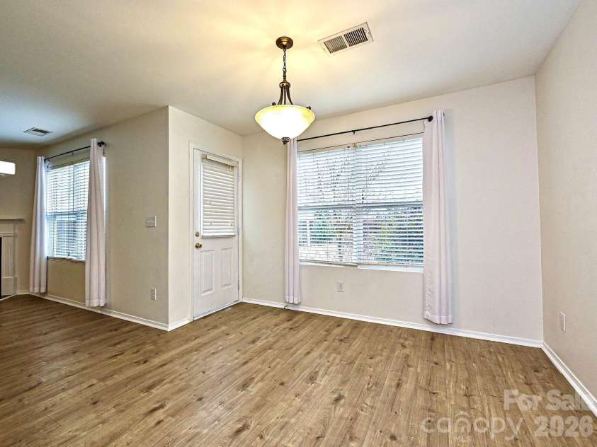 8712 Westhope Street, Charlotte, NC 28216.  MLS# CAR4352086, YatesRealty ID 3184. 