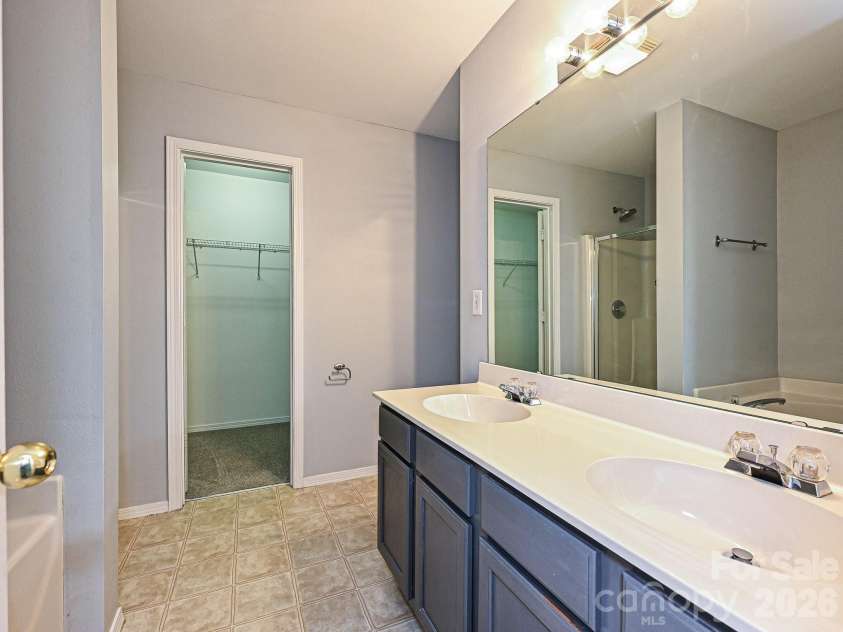8712 Westhope Street, Charlotte, NC 28216.  MLS# CAR4352086, YatesRealty ID 3184. 