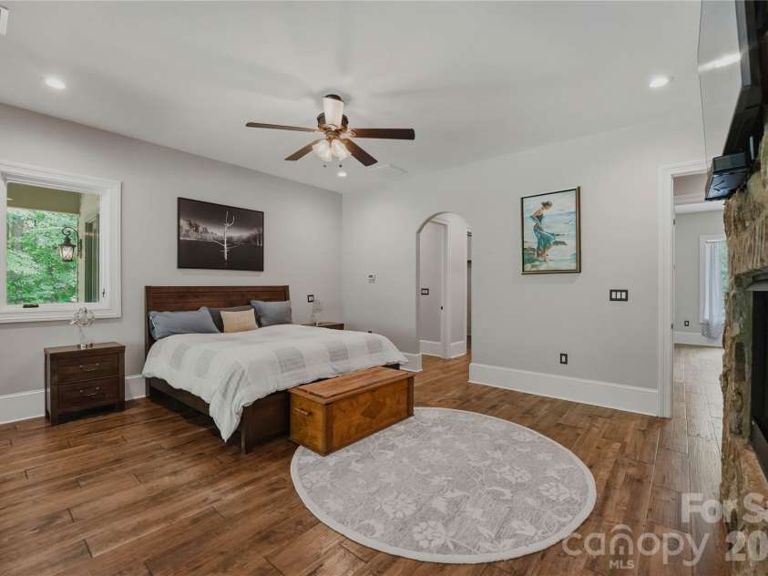 9860 Harvest Lane, Davidson, NC 28036.  MLS# CAR4386863, YatesRealty ID 31840. 
