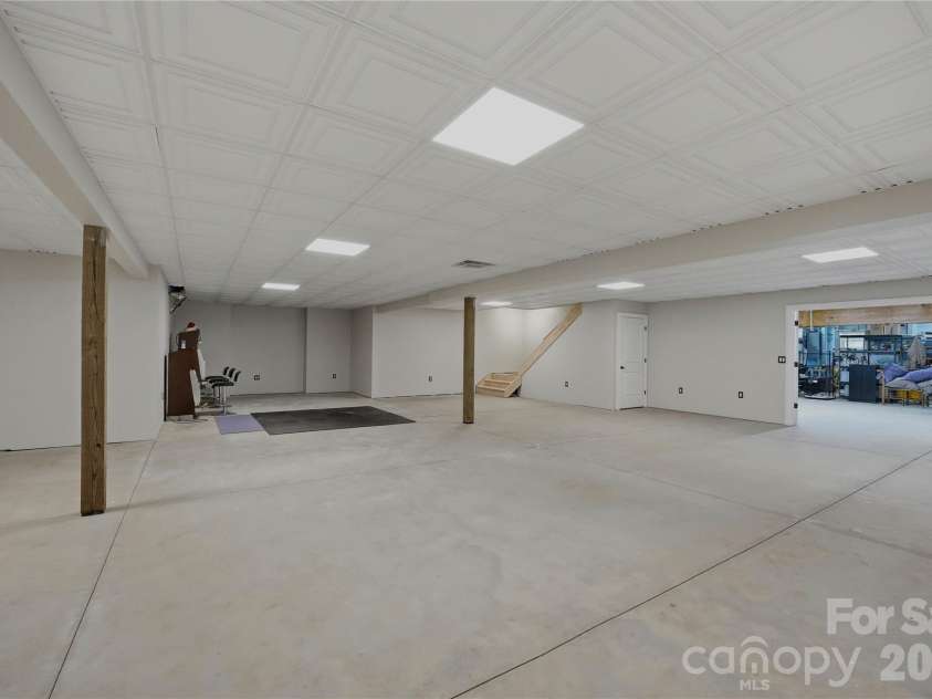 9860 Harvest Lane, Davidson, NC 28036.  MLS# CAR4386863, YatesRealty ID 31840. 