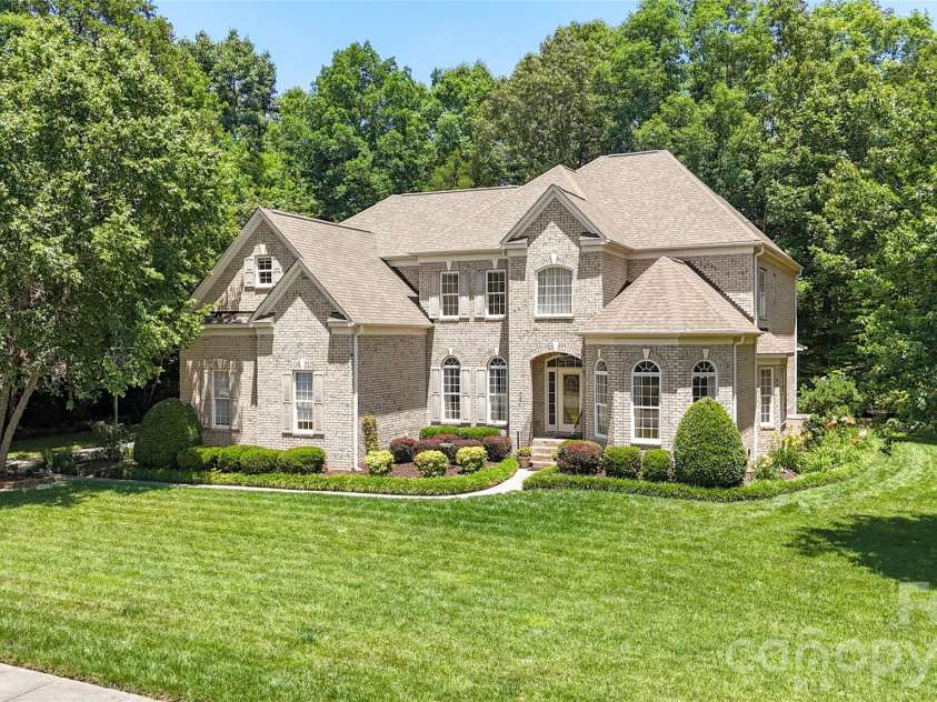 1257 Waynewood Drive, Waxhaw, NC 28173.  MLS# CAR4385203, YatesRealty ID 31841. 
