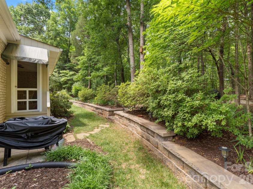 1257 Waynewood Drive, Waxhaw, NC 28173.  MLS# CAR4385203, YatesRealty ID 31841. 
