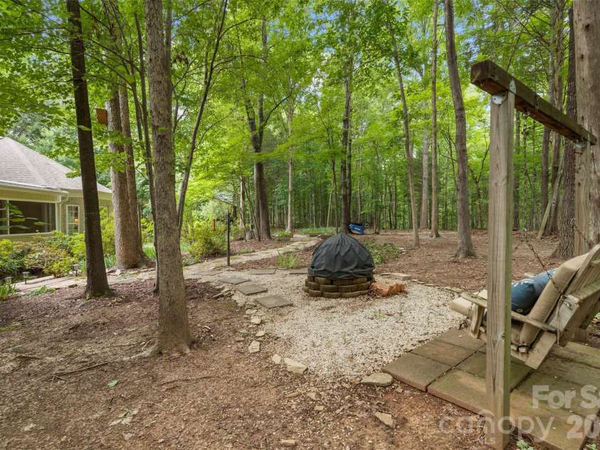 1257 Waynewood Drive, Waxhaw, NC 28173.  MLS# CAR4385203, YatesRealty ID 31841. 