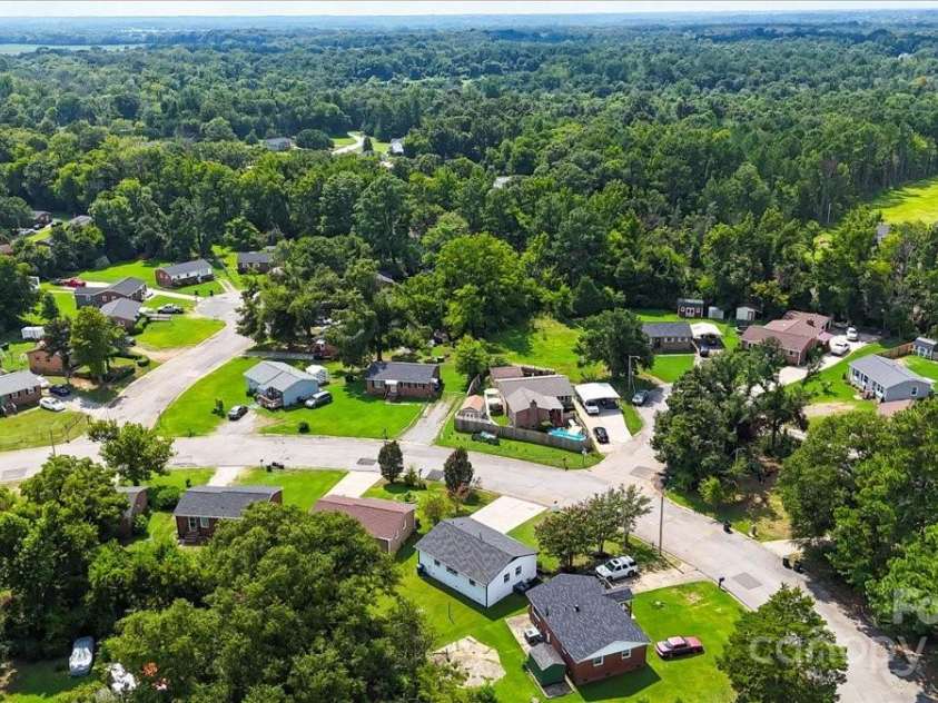 1645 Memorial Drive, Rock Hill, SC 29730.  MLS# CAR4287227, YatesRealty ID 31841. 