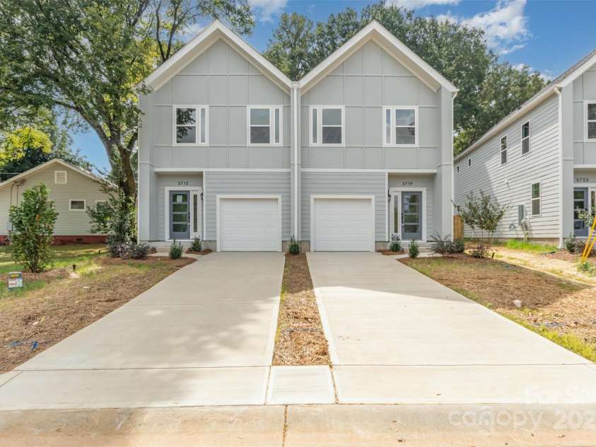 3715 Davis Avenue, Charlotte, NC 28208.  MLS# CAR4306709, YatesRealty ID 31842. 
