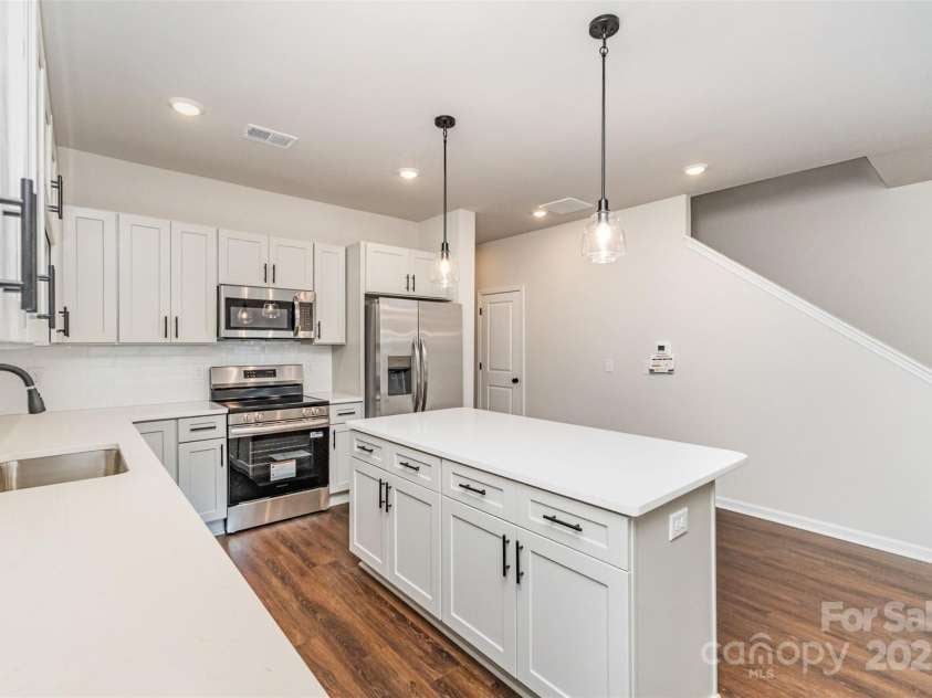 3715 Davis Avenue, Charlotte, NC 28208.  MLS# CAR4306709, YatesRealty ID 31842. 