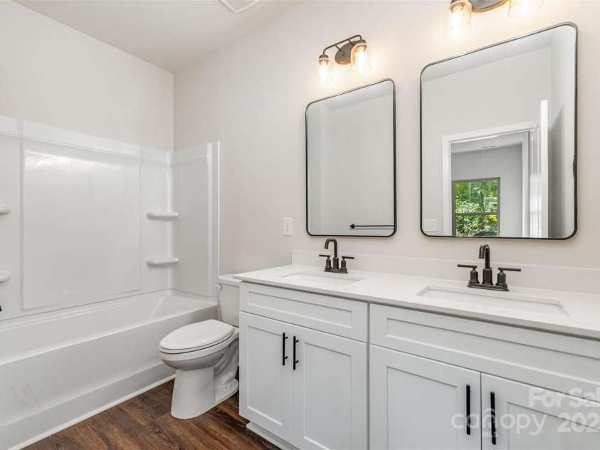 3715 Davis Avenue, Charlotte, NC 28208.  MLS# CAR4306709, YatesRealty ID 31842. 