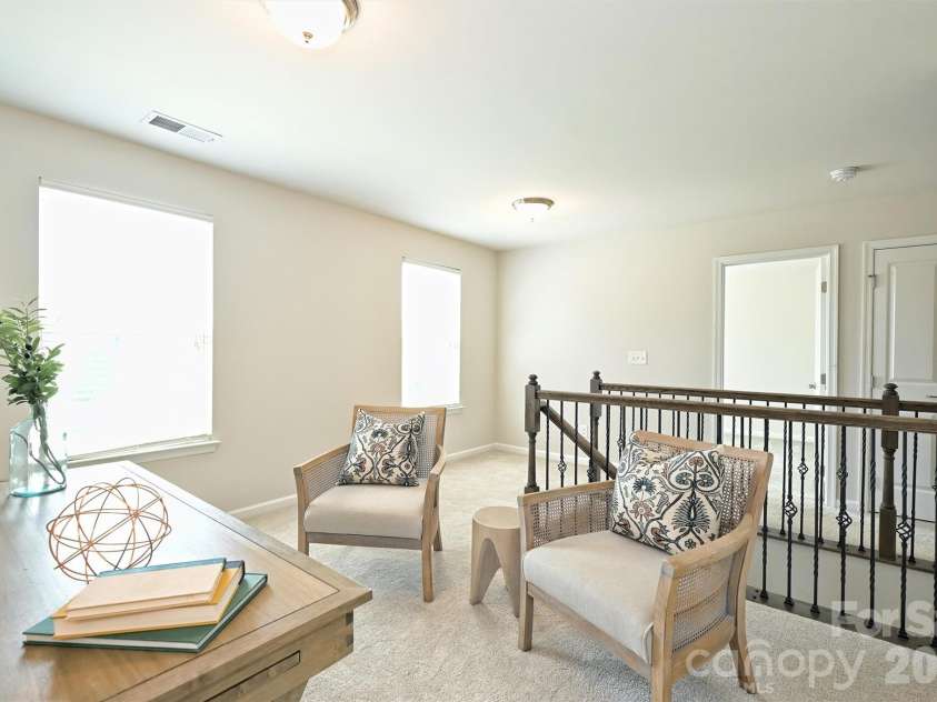 3729 Benseval Lane, Matthews, NC 28105.  MLS# CAR4382542, YatesRealty ID 31842. Loft