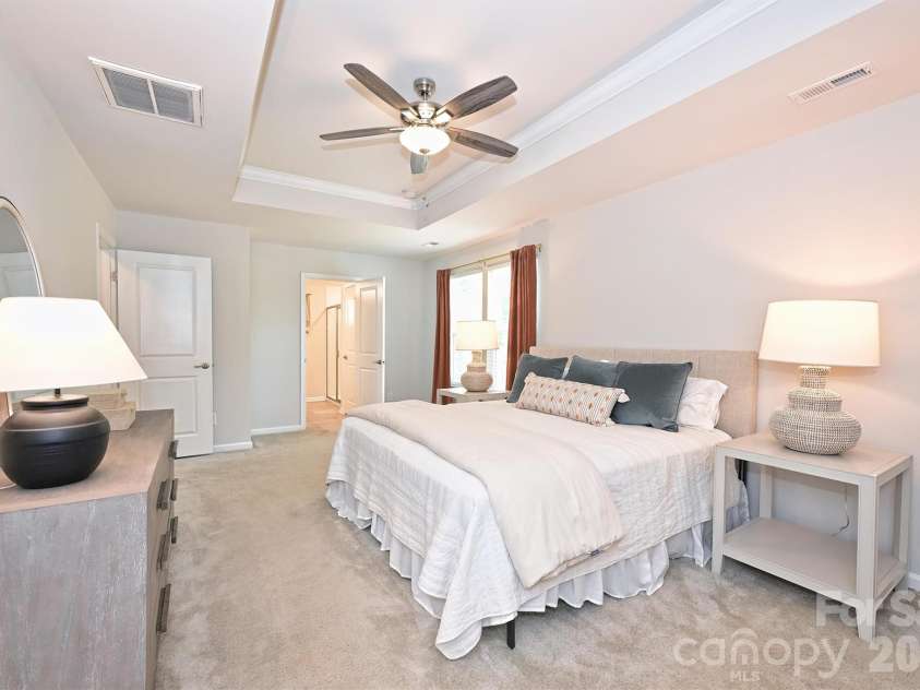 3729 Benseval Lane, Matthews, NC 28105.  MLS# CAR4382542, YatesRealty ID 31842. Lots os space