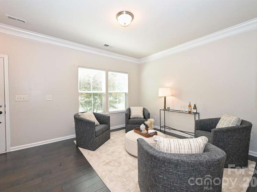 3729 Benseval Lane, Matthews, NC 28105.  MLS# CAR4382542, YatesRealty ID 31842. Right inside the front door
