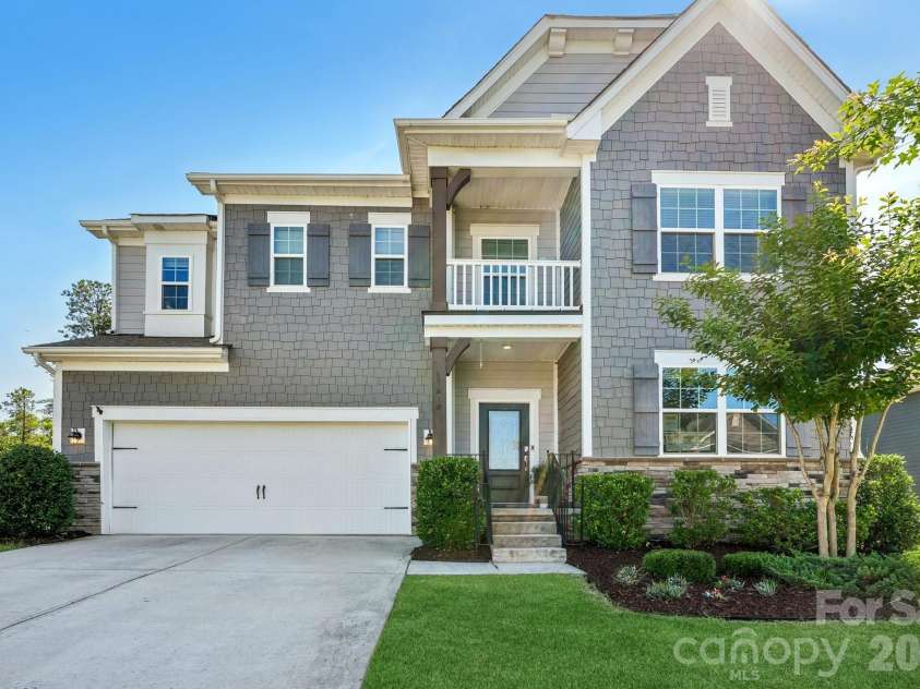 17810 Burnt Hickory Drive, Charlotte, NC 28278.  MLS# CAR4390636, YatesRealty ID 31843. 