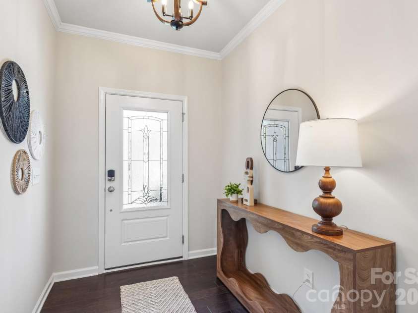 17810 Burnt Hickory Drive, Charlotte, NC 28278.  MLS# CAR4390636, YatesRealty ID 31843. 