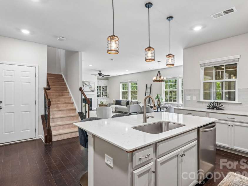 17810 Burnt Hickory Drive, Charlotte, NC 28278.  MLS# CAR4390636, YatesRealty ID 31843. 