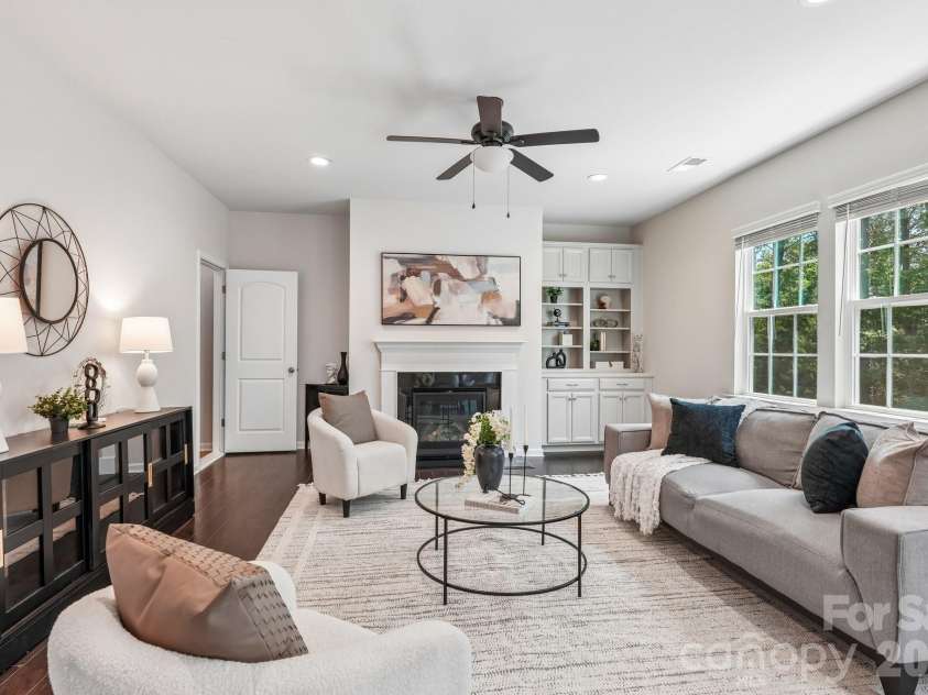 17810 Burnt Hickory Drive, Charlotte, NC 28278.  MLS# CAR4390636, YatesRealty ID 31843. 