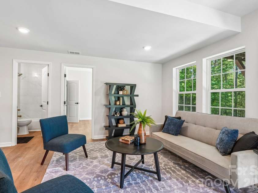 17810 Burnt Hickory Drive, Charlotte, NC 28278.  MLS# CAR4390636, YatesRealty ID 31843. 