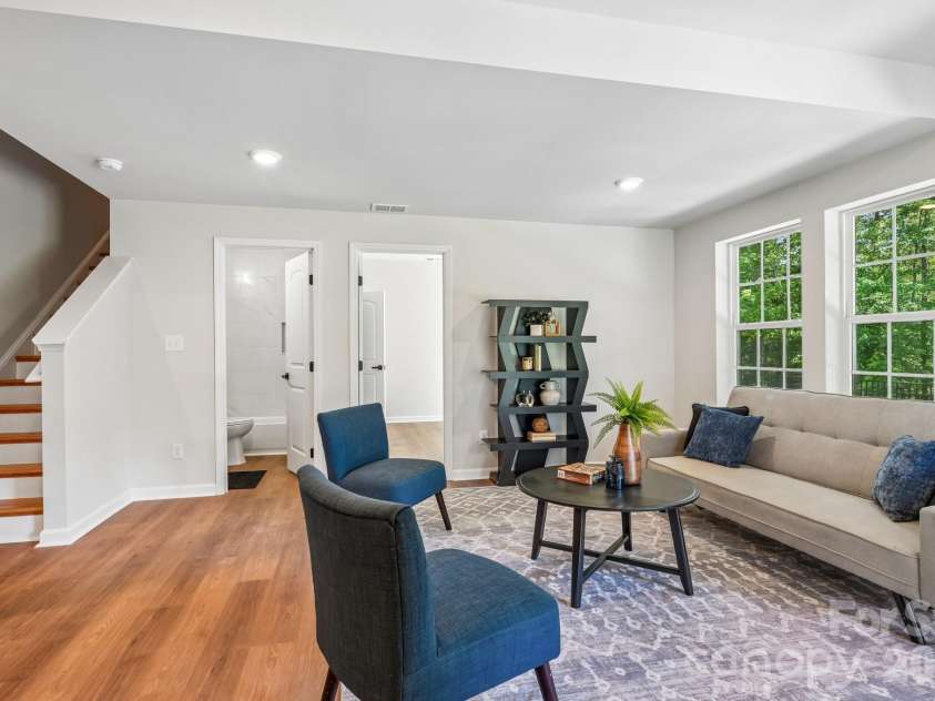 17810 Burnt Hickory Drive, Charlotte, NC 28278.  MLS# CAR4390636, YatesRealty ID 31843. 