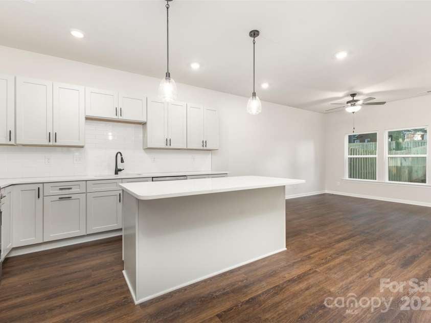 3719 Davis Avenue, Charlotte, NC 28208.  MLS# CAR4307007, YatesRealty ID 31843. 