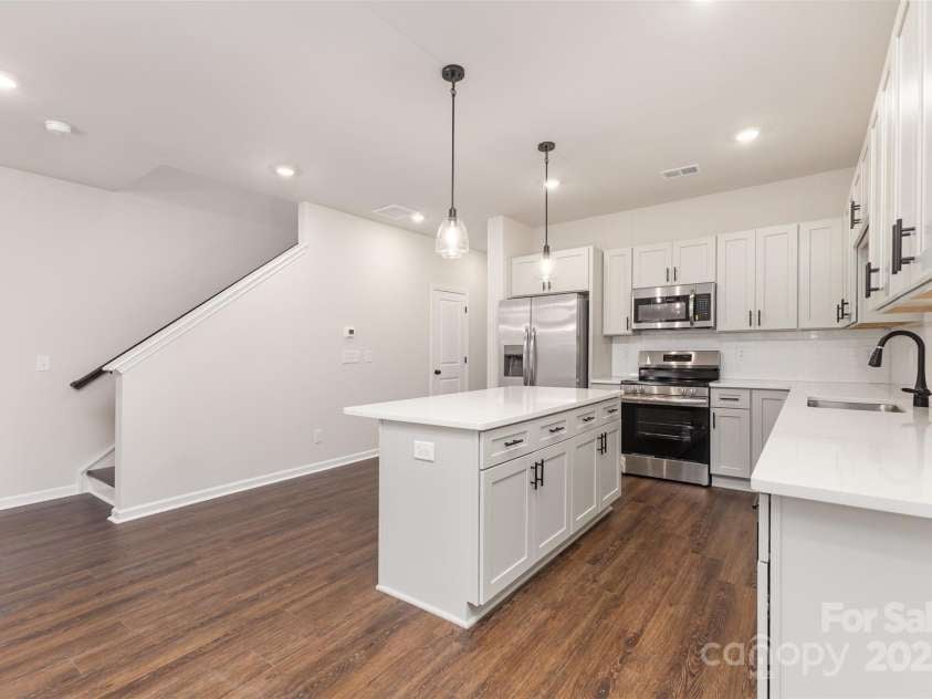 3719 Davis Avenue, Charlotte, NC 28208.  MLS# CAR4307007, YatesRealty ID 31843. 