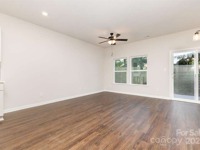 3719 Davis Avenue, Charlotte, NC 28208.  MLS# CAR4307007, YatesRealty ID 31843. 