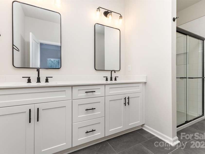 3719 Davis Avenue, Charlotte, NC 28208.  MLS# CAR4307007, YatesRealty ID 31843. 