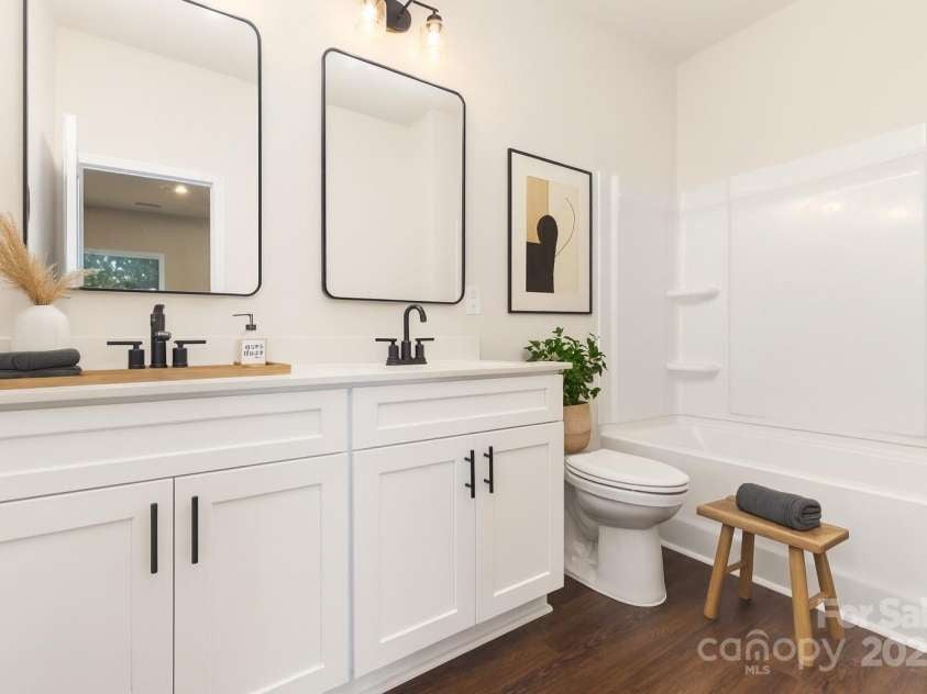 3719 Davis Avenue, Charlotte, NC 28208.  MLS# CAR4307007, YatesRealty ID 31843. Virtually Staged