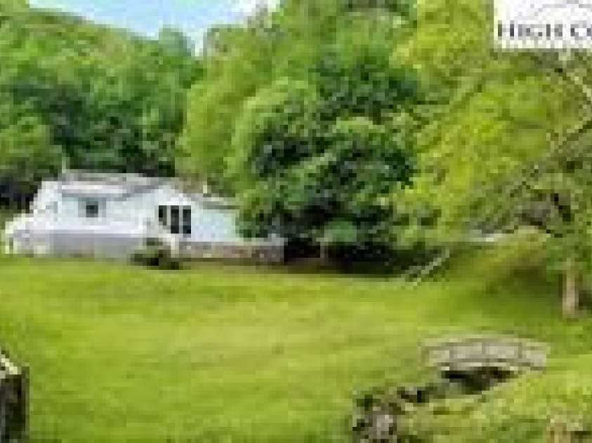 111 Oxford Lane, Blowing Rock, NC 28605.  MLS# CAR4291771, YatesRealty ID 31845. 
