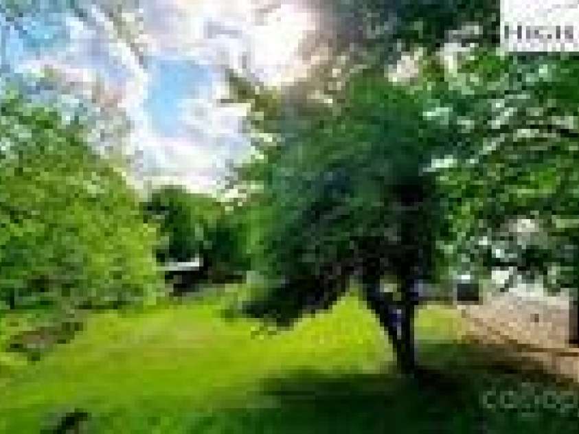 111 Oxford Lane, Blowing Rock, NC 28605.  MLS# CAR4291771, YatesRealty ID 31845. 