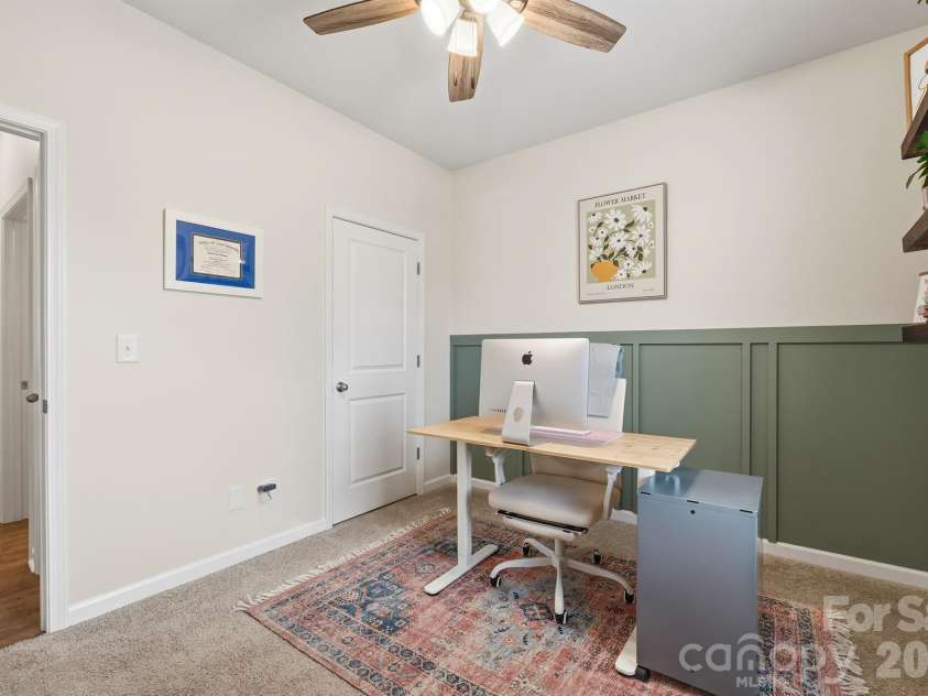 7004 Branch Fork Road, Charlotte, NC 28215.  MLS# CAR4392331, YatesRealty ID 31845. 